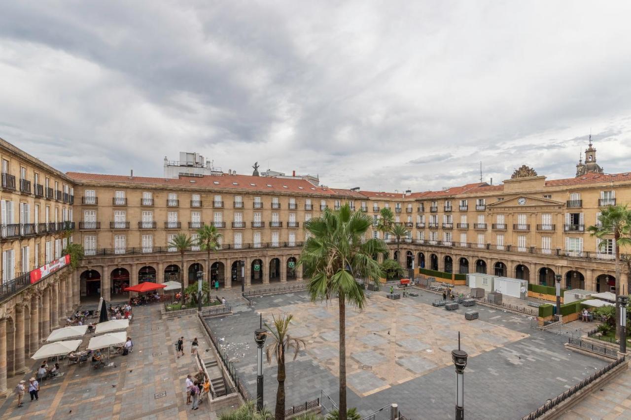 Habitaciones Apartamento B&B Plaza Nueva 8 Bilbao Zewnętrze zdjęcie