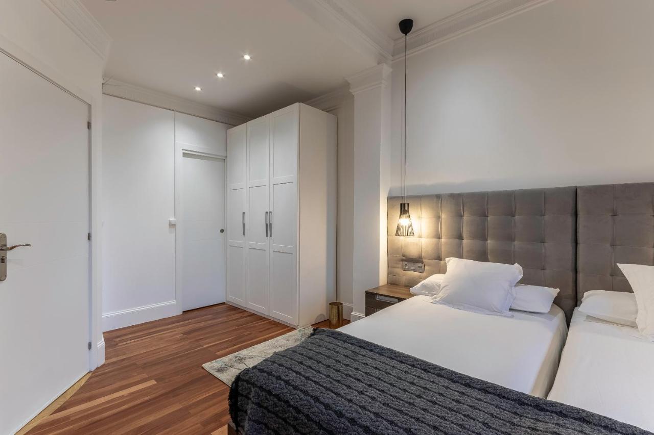 Habitaciones Apartamento B&B Plaza Nueva 8 Bilbao Zewnętrze zdjęcie