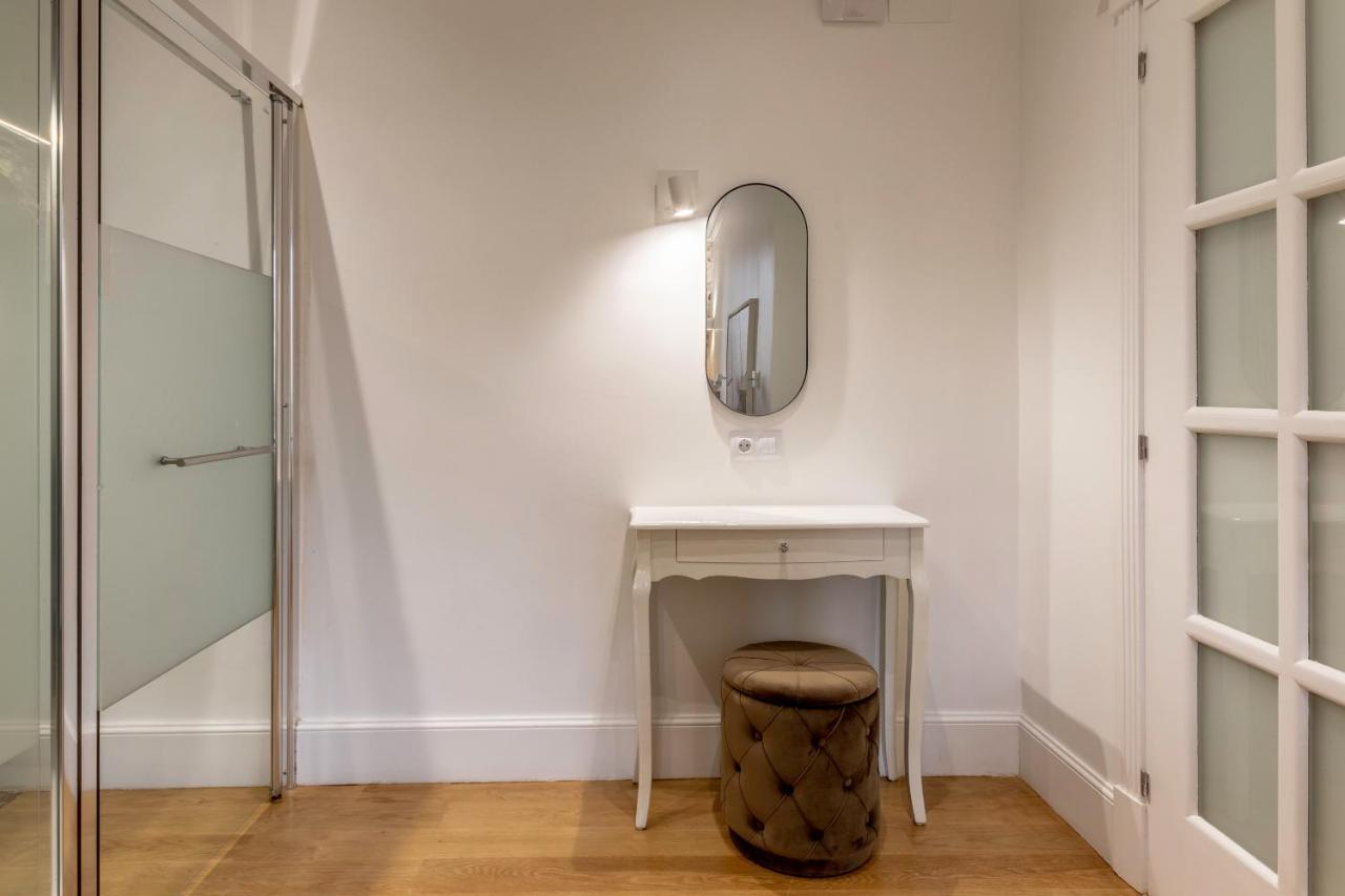 Habitaciones Apartamento B&B Plaza Nueva 8 Bilbao Zewnętrze zdjęcie